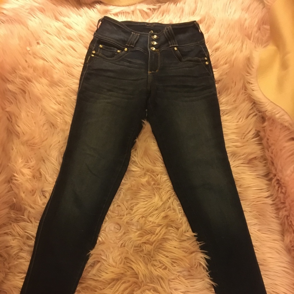 Size 5 Hammer jeans looks new